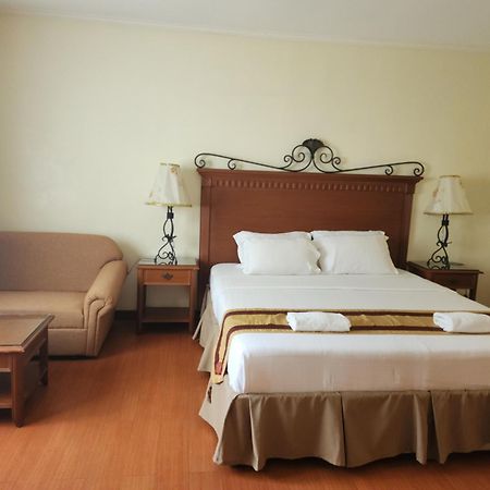 بنغلاو Villa Tomasa Alona Kew White Beach Resort المظهر الخارجي الصورة