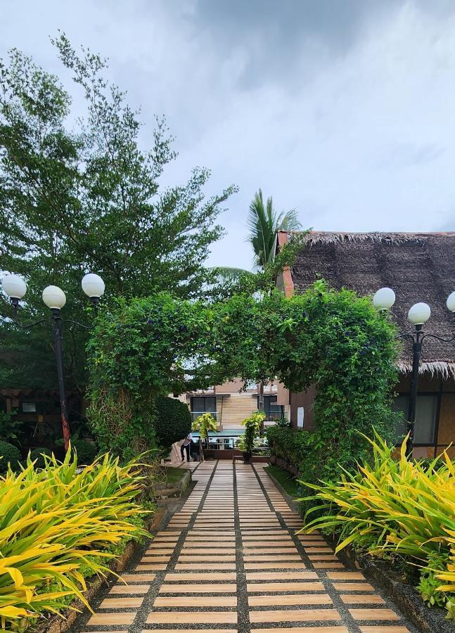 بنغلاو Villa Tomasa Alona Kew White Beach Resort المظهر الخارجي الصورة