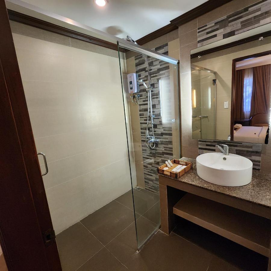 بنغلاو Villa Tomasa Alona Kew White Beach Resort المظهر الخارجي الصورة